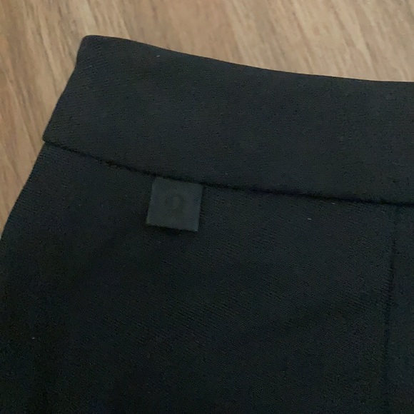 COPY - Lululemon - Picture 5 of 6